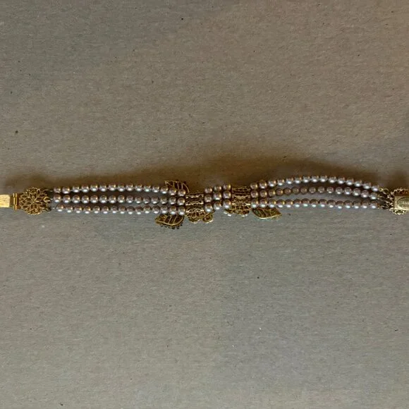 NWOT signed Miriam Haskell triple strand pearl and floral bead bracelet - Picture 5 of 9